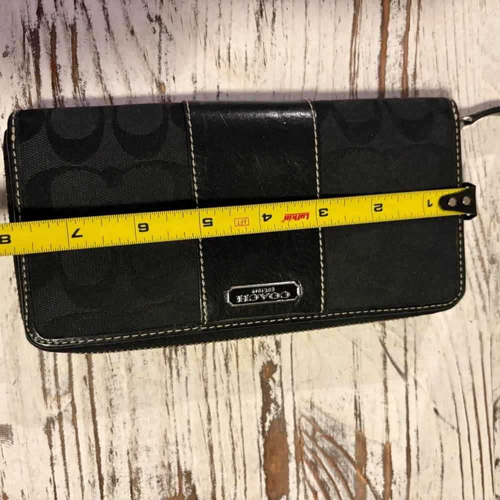 Coach Signature Black Wallet